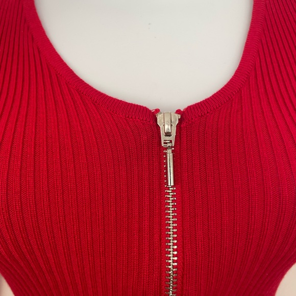 Red long sleeve dress - Picture 4 of 7